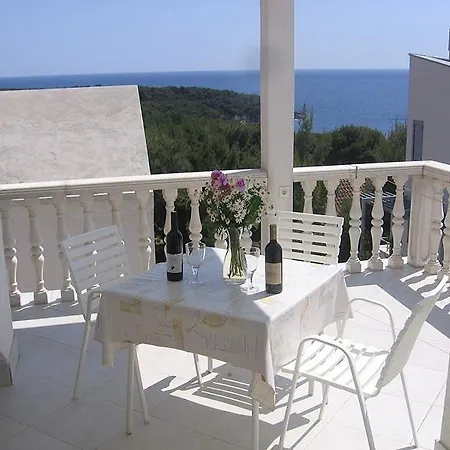 Appartamento Vis-mediterranean